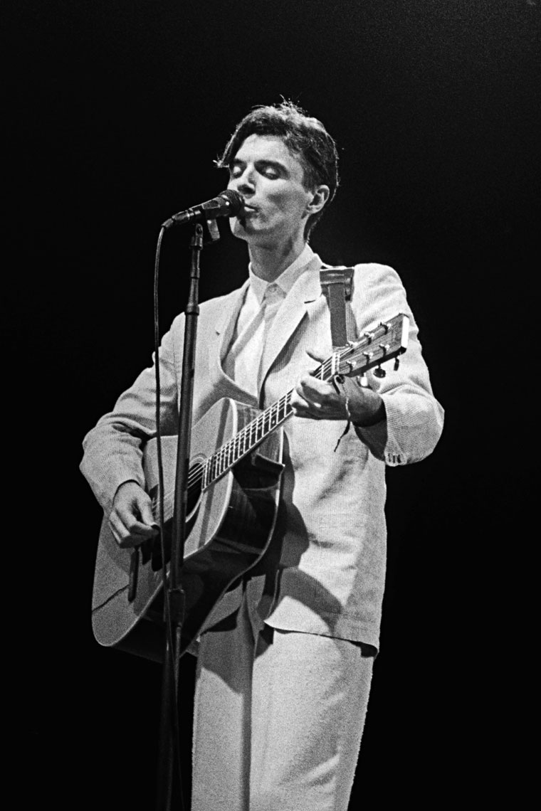 085_092_David-Byrne-Talking-Heads
