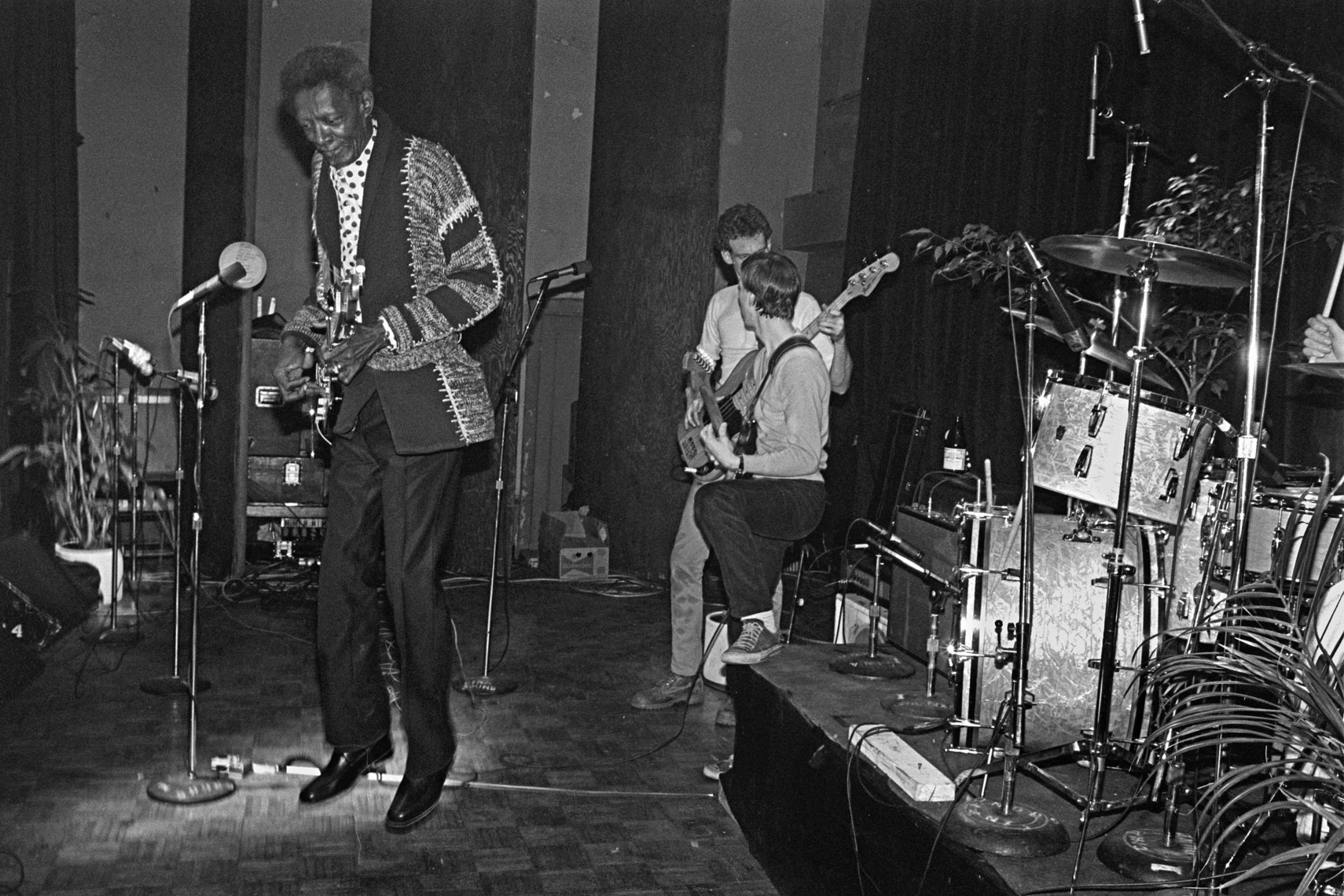 097_104_The-Fleshtones-with-Lee-Scratch-Perry_Irving_Plaza