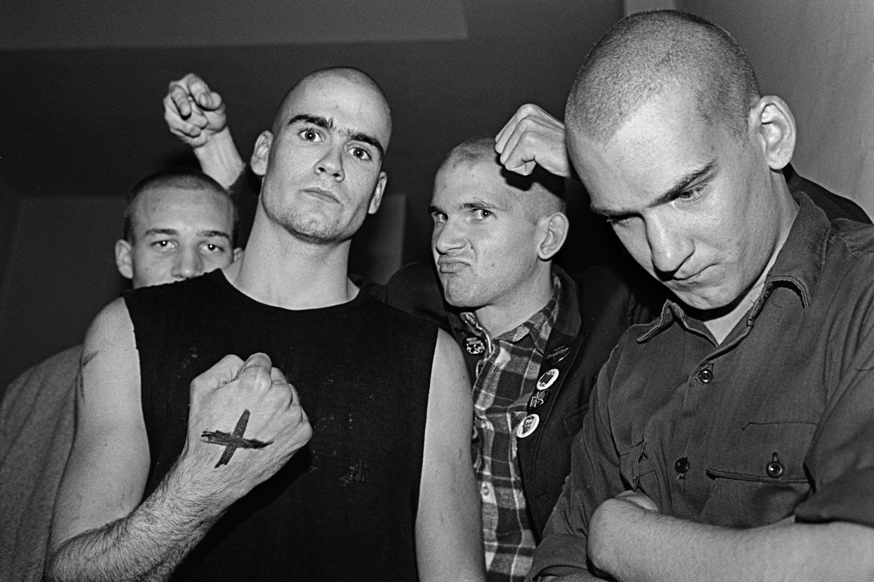 35_Henry-Rollins_Ian-Macaye-after-heads-shaved-at-Dead-Kennedys-Show_0581.jpg